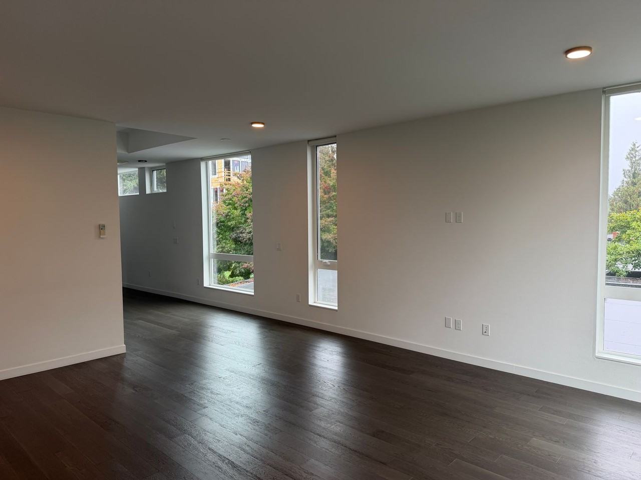 2573 13th Ave W - Photo 5 of 29