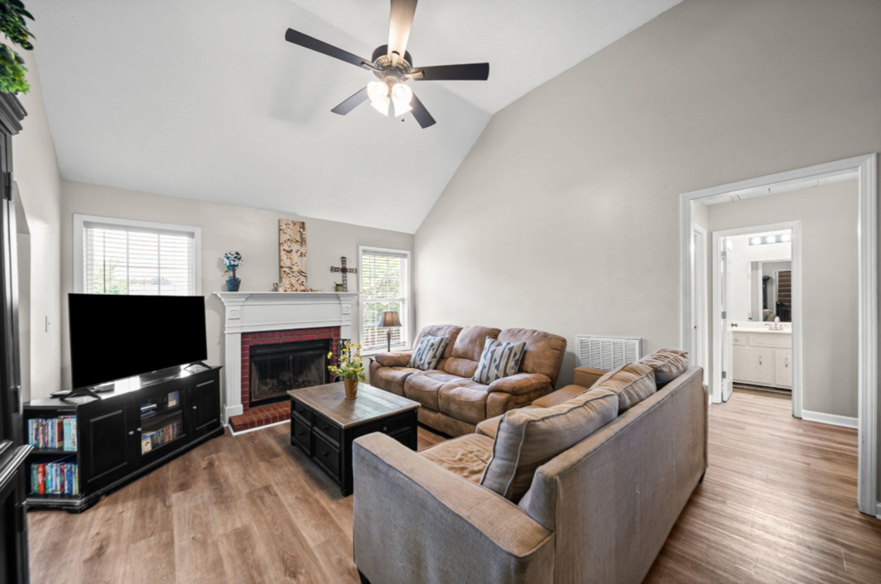 3449 Loon Dr - Photo 6 of 20