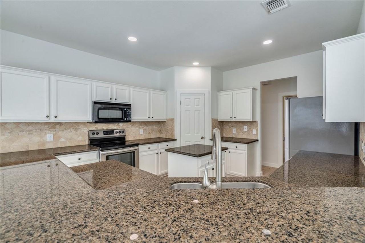 3315 Santee Dr - Photo 5 of 8