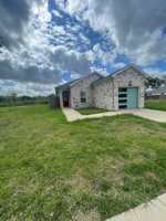 featured image of 4517 Spencer St