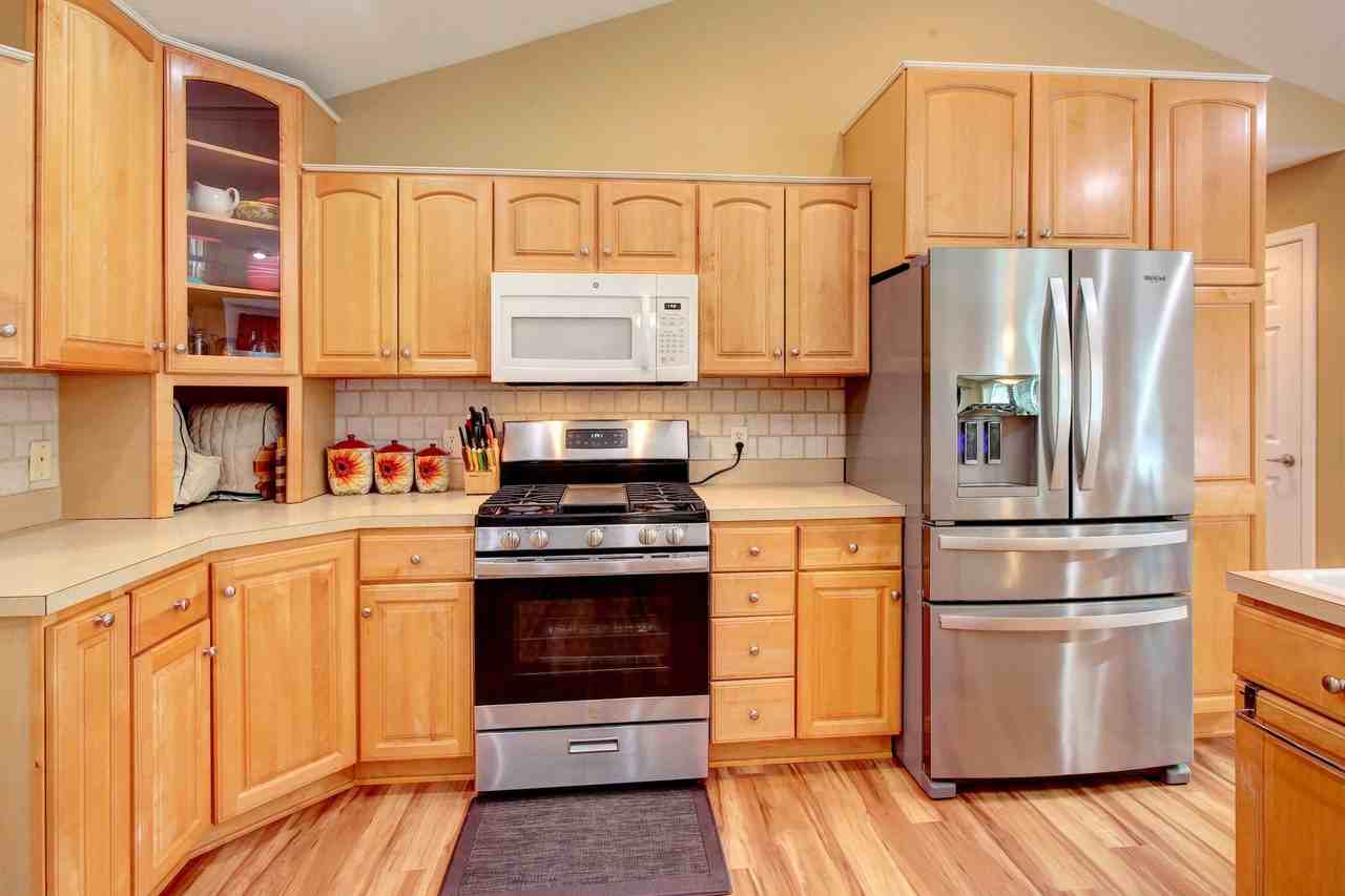 13168 Blueberry Ln - Photo 6 of 36