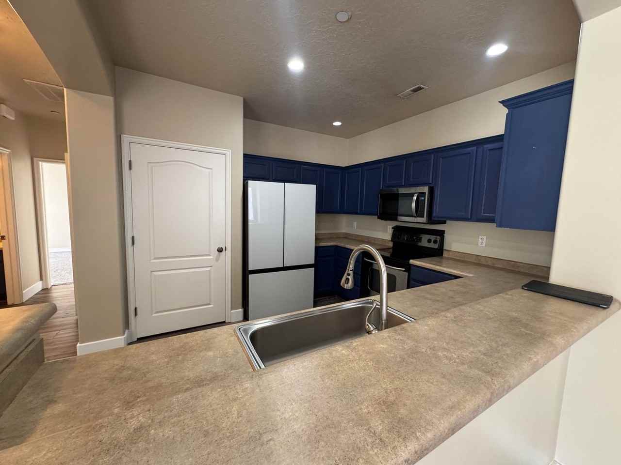 1592 W 3180 N #B3 - Photo 3 of 11