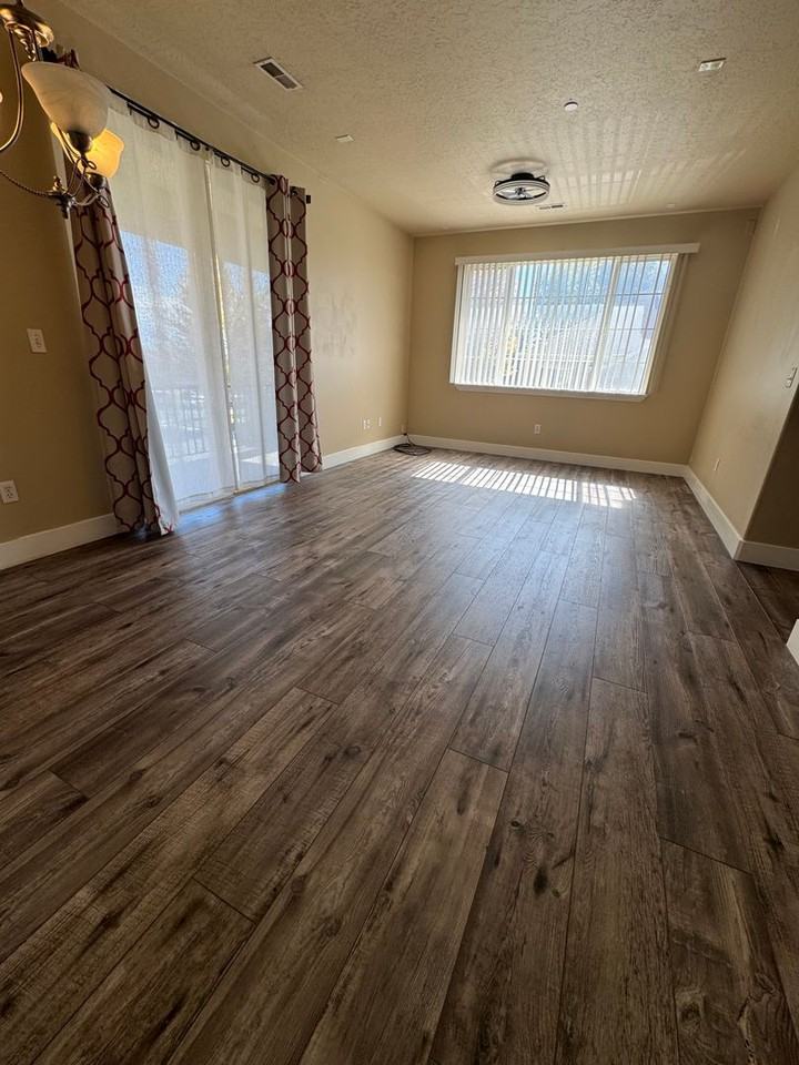 1592 W 3180 N #B3 - Photo 5 of 11