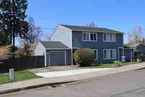 featured image of 620 E Elm Ave