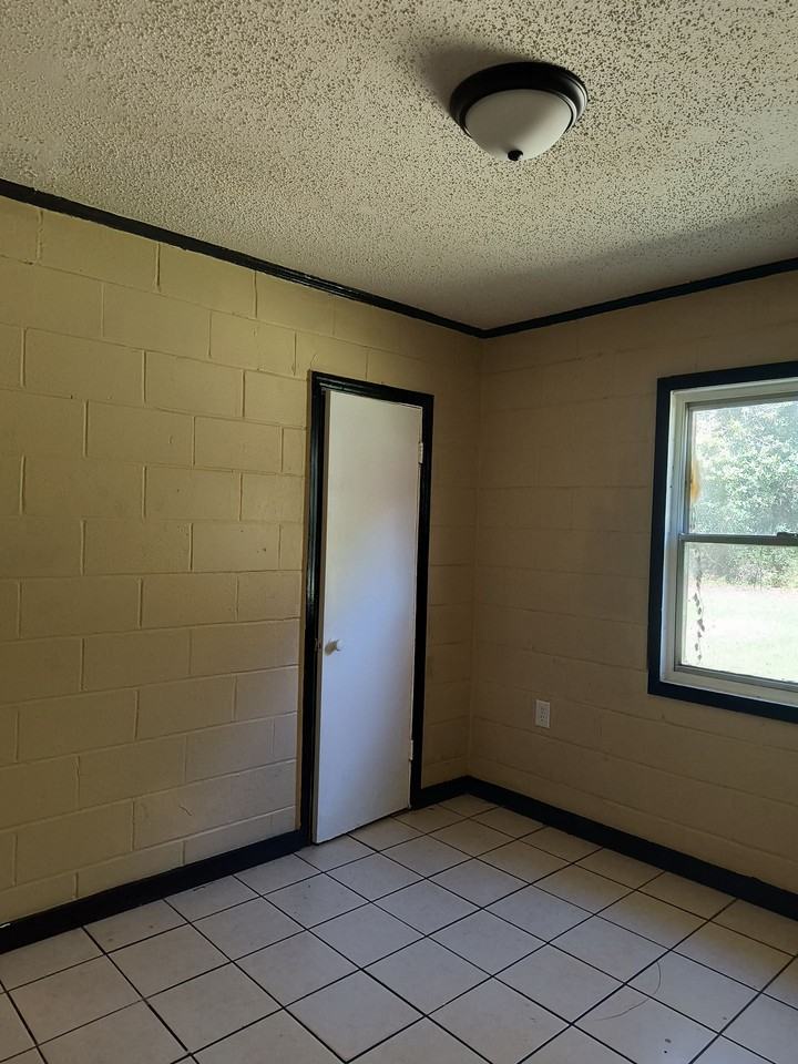 3437 Bryan Ave - Photo 7 of 14