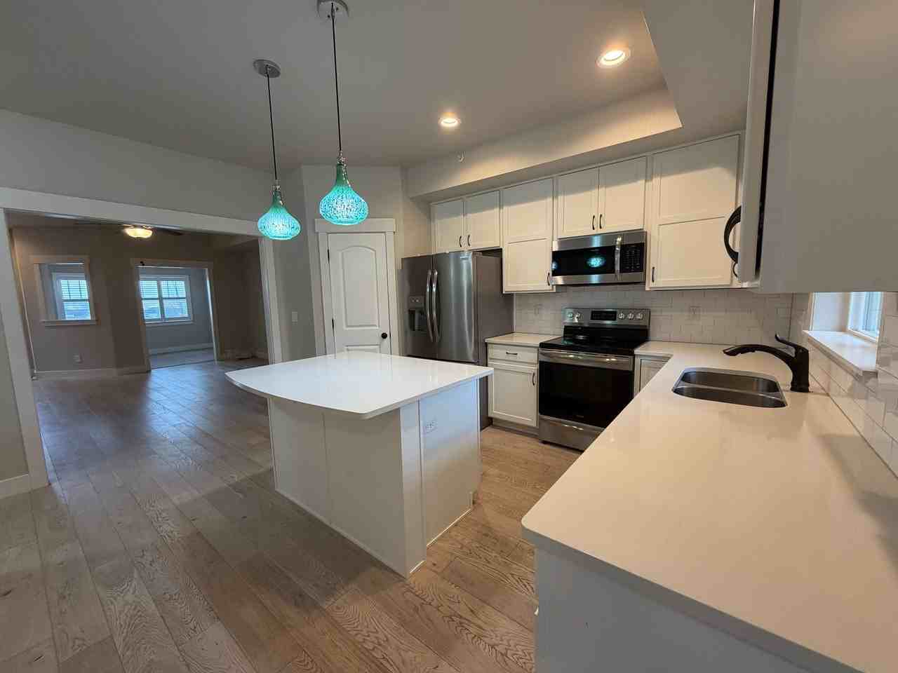 4846 Northern Lights Dr - Photo 3 of 24