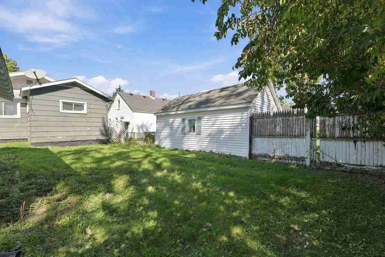 3318 Felician St - Photo 3 of 37