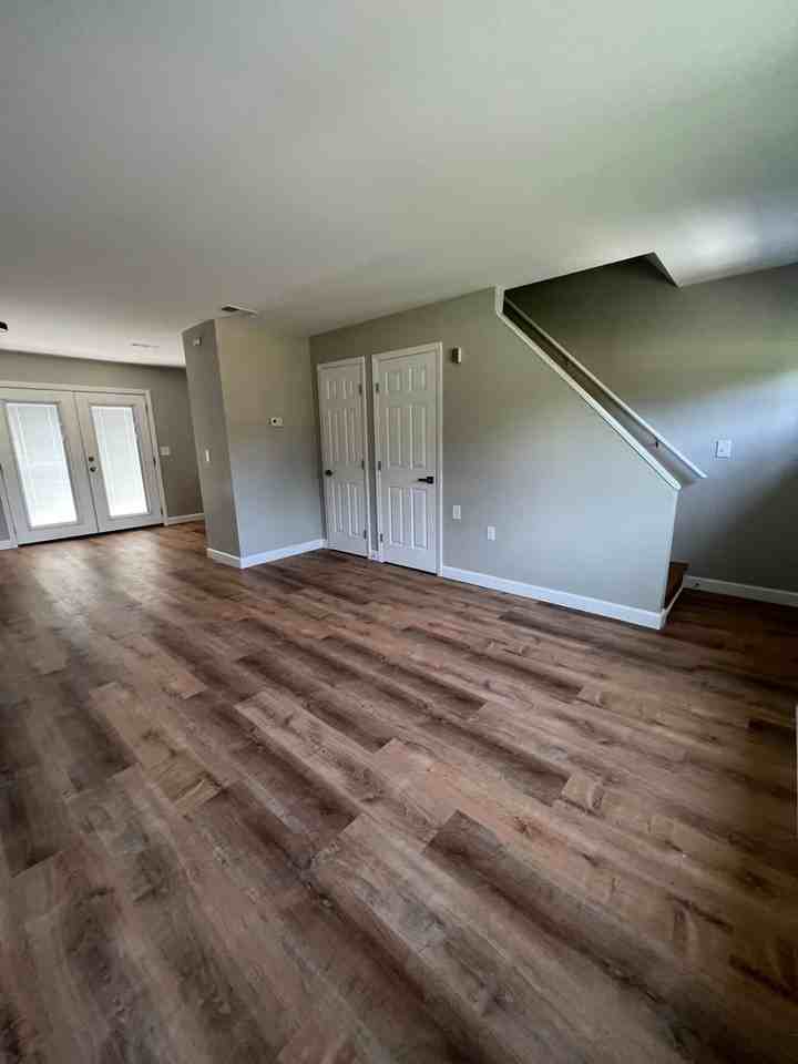 3459 Bloomingdale Rd #1 - Photo 3 of 19