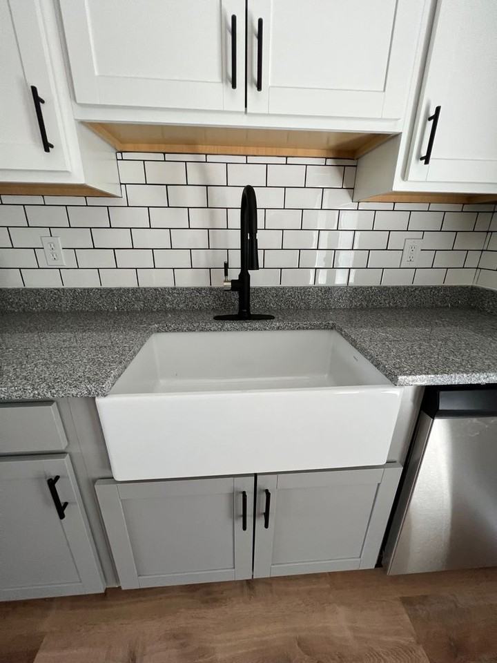 3459 Bloomingdale Rd #1 - Photo 5 of 19