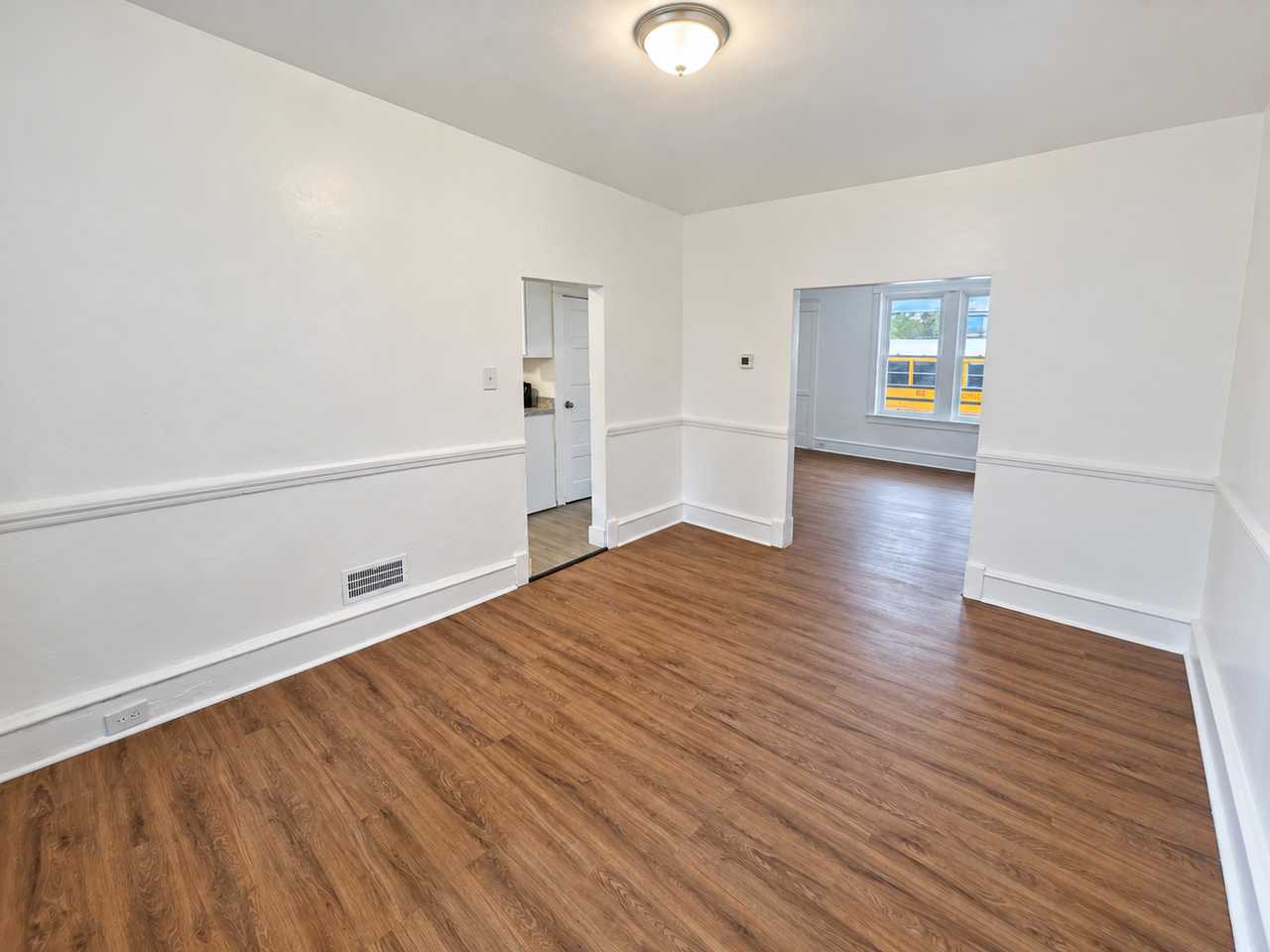 2703 N Washington St - Photo 6 of 27