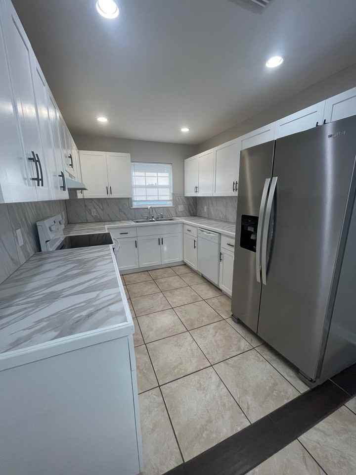 188 Leeswood Cir - Photo 4 of 13