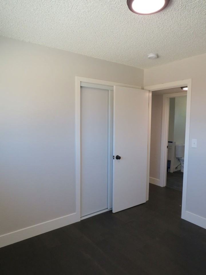 210 Fern St - Photo 6 of 22