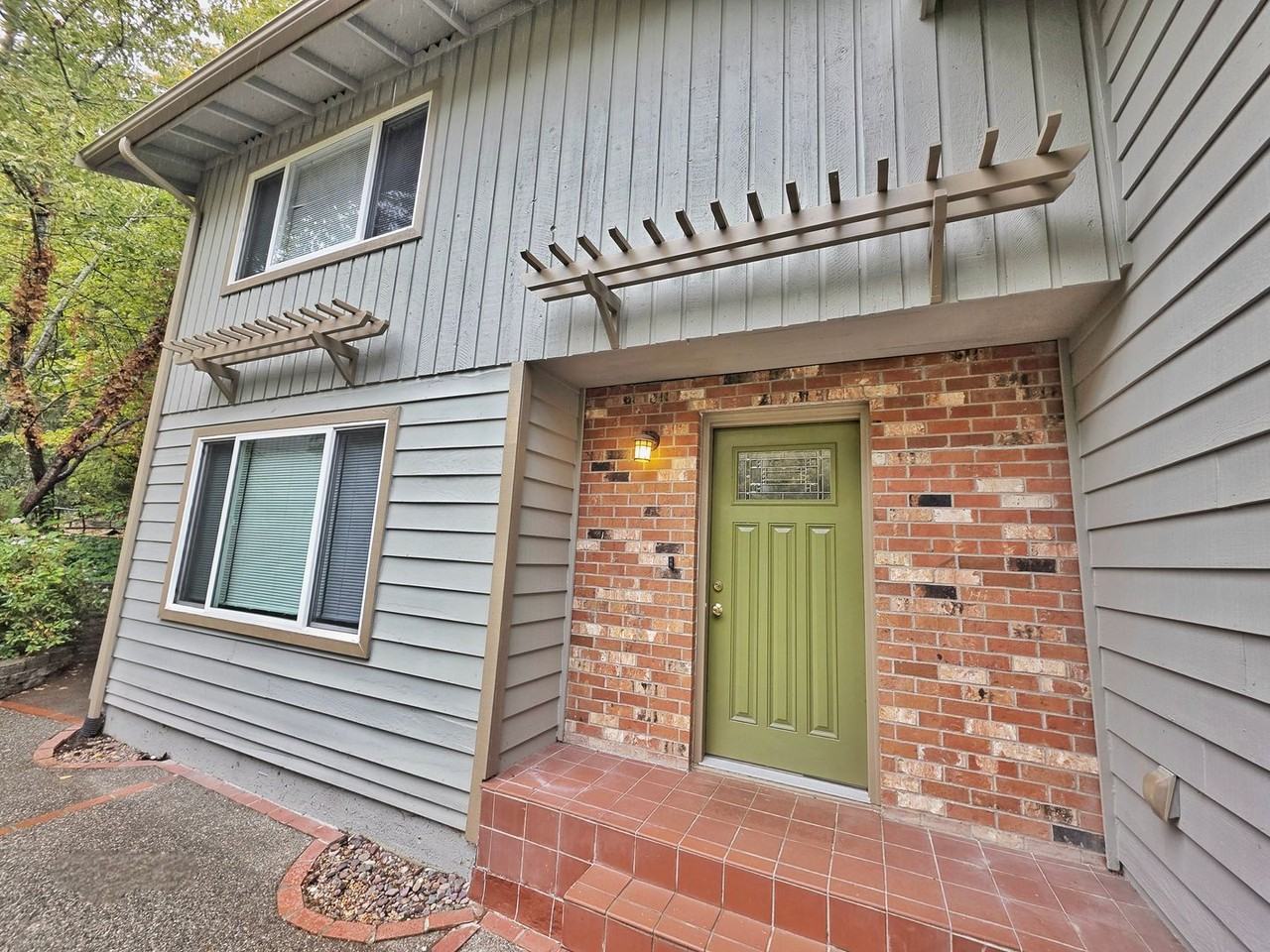 436 16th Ln - Photo 3 of 22