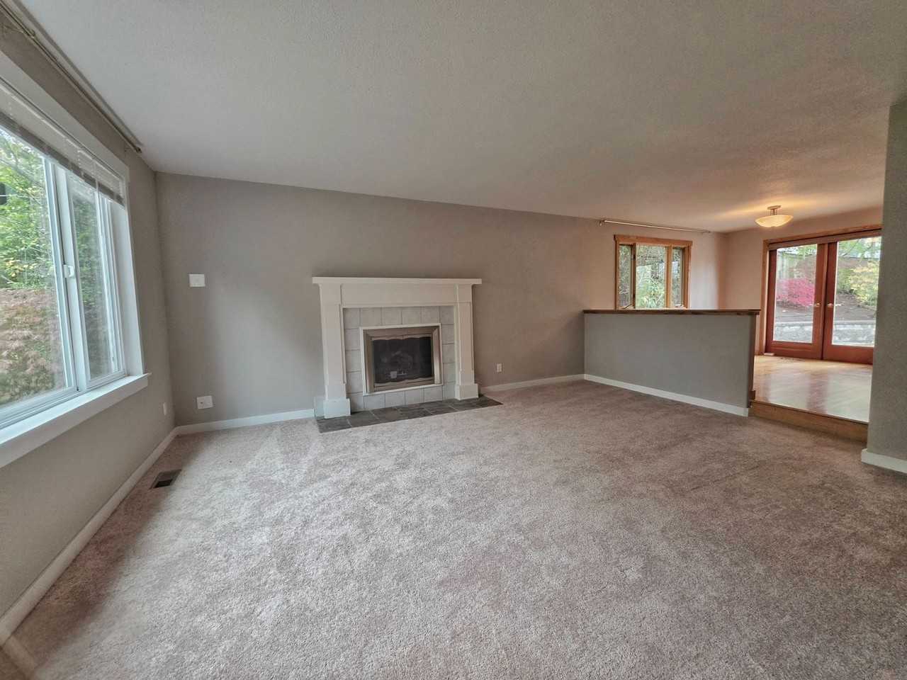 436 16th Ln - Photo 4 of 22