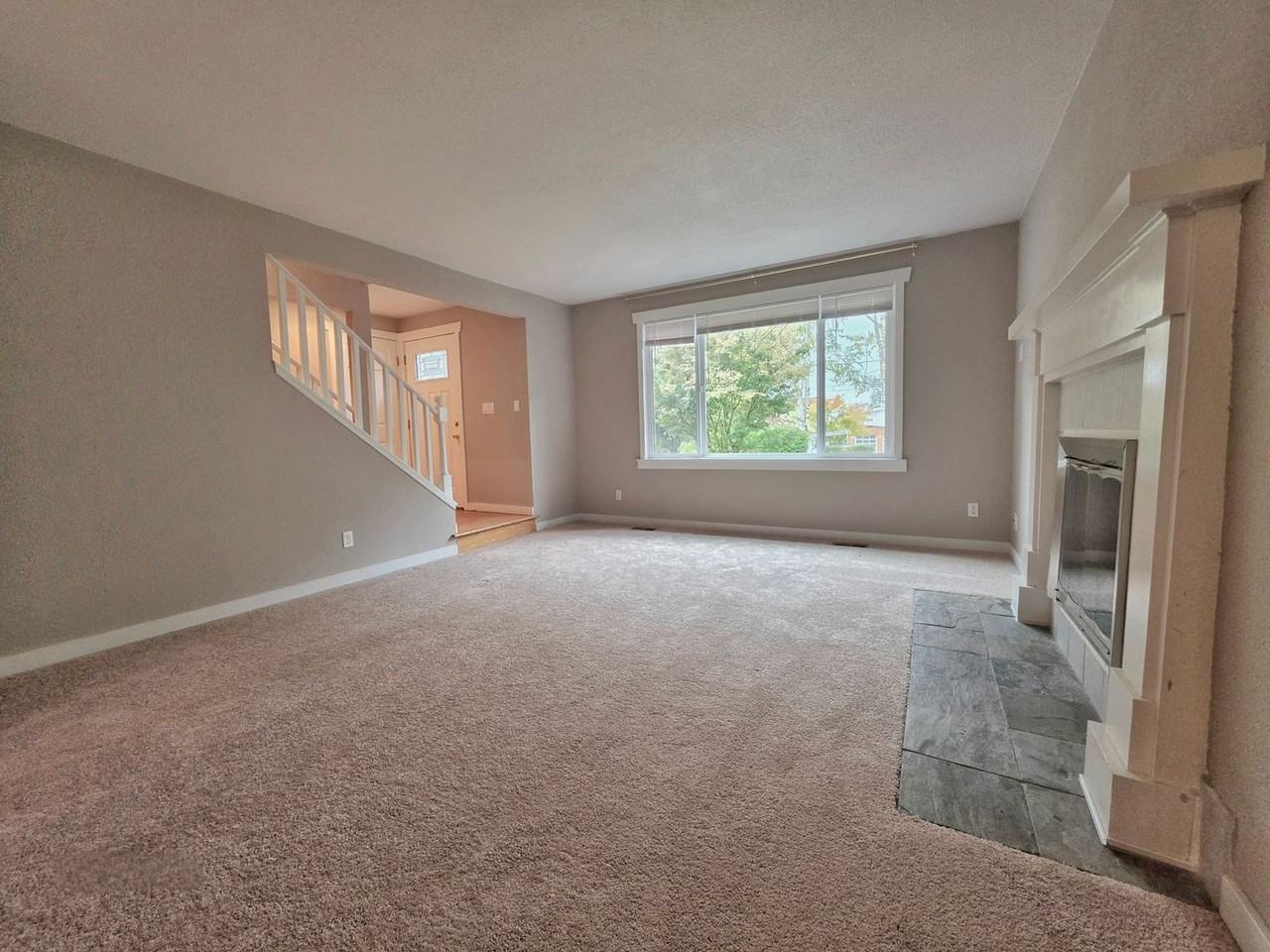 436 16th Ln - Photo 5 of 22