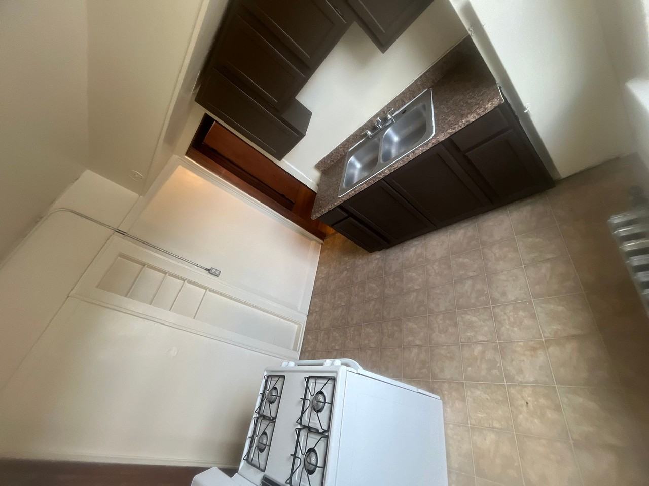 3959 N 19th Pl - Photo 6 of 19