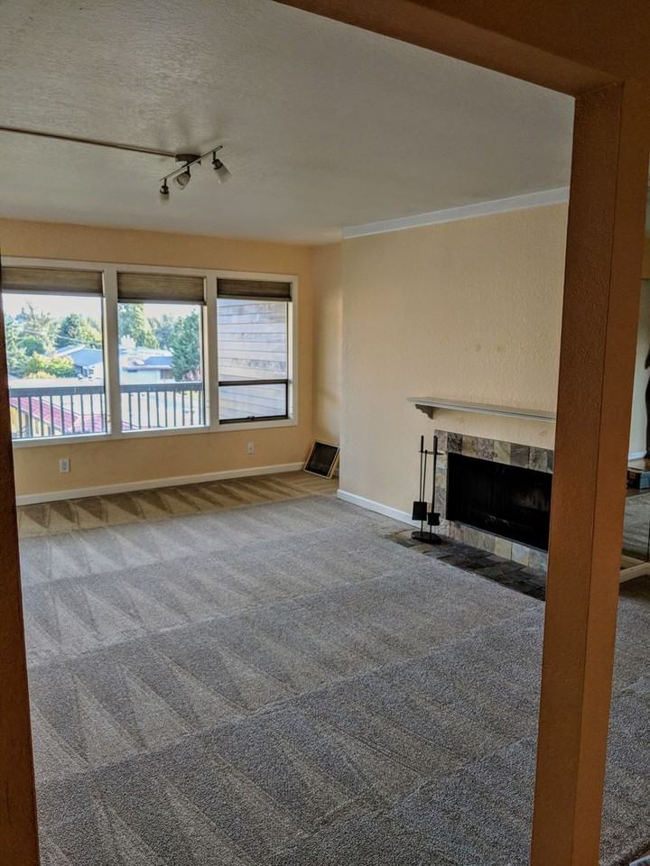11640 100th Ave Ne - Photo 2 of 25