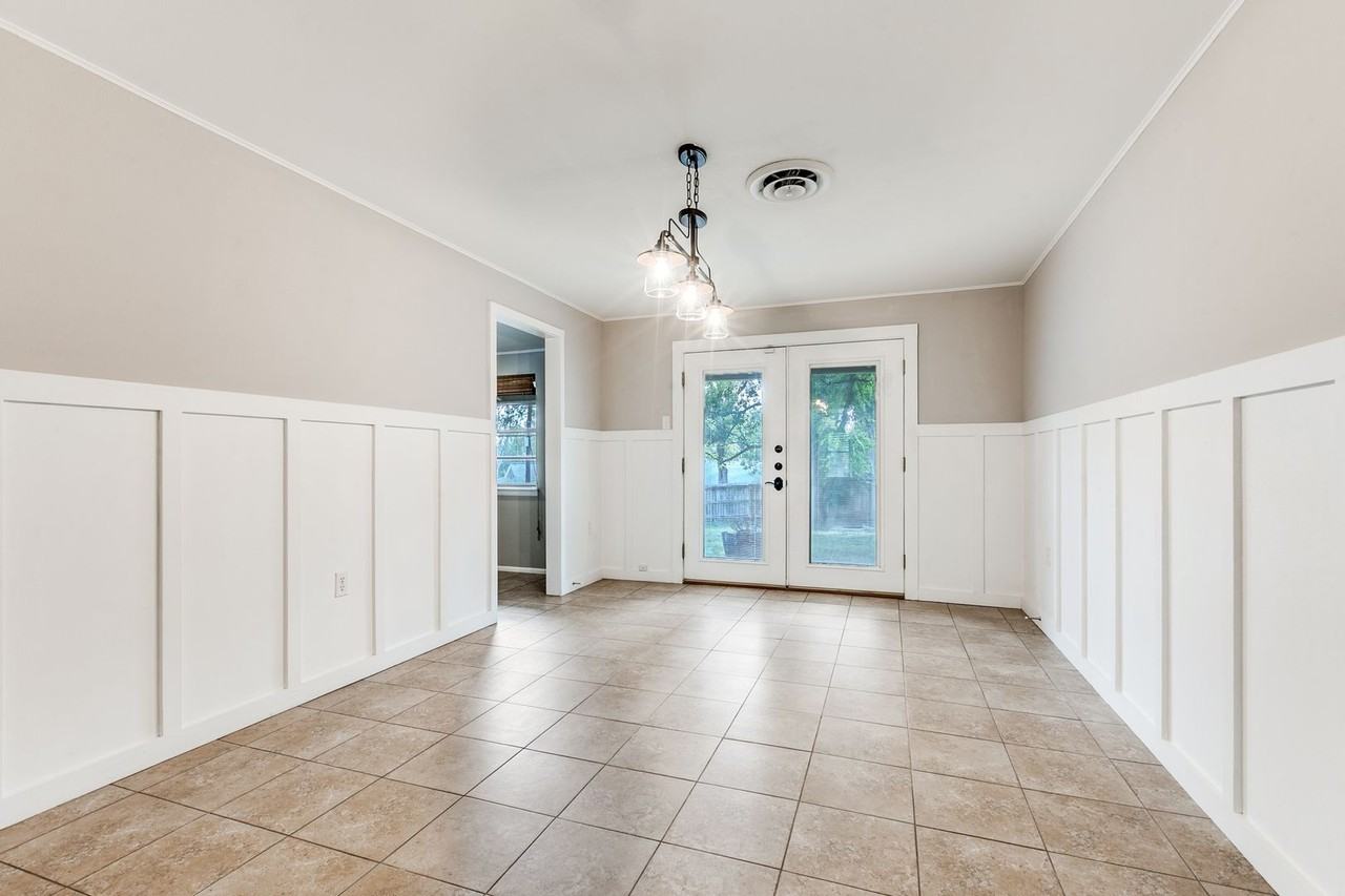 7426 Robin Rest Dr - Photo 6 of 25