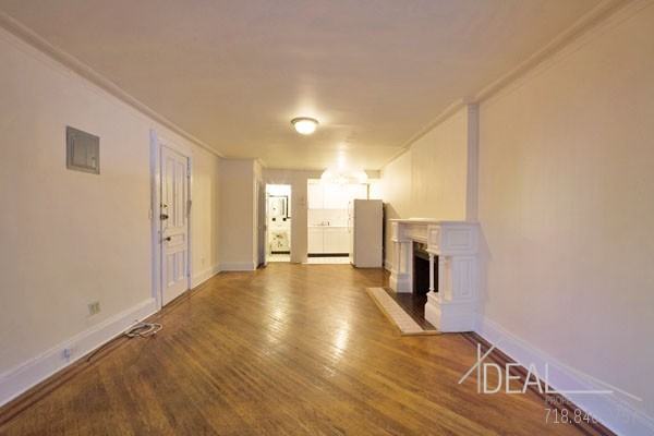 904 President Street - Photo 2 of 5