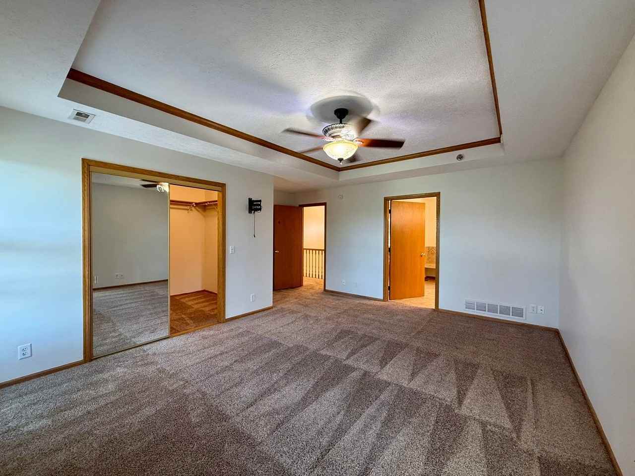 6022 S 161st St - Photo 5 of 50