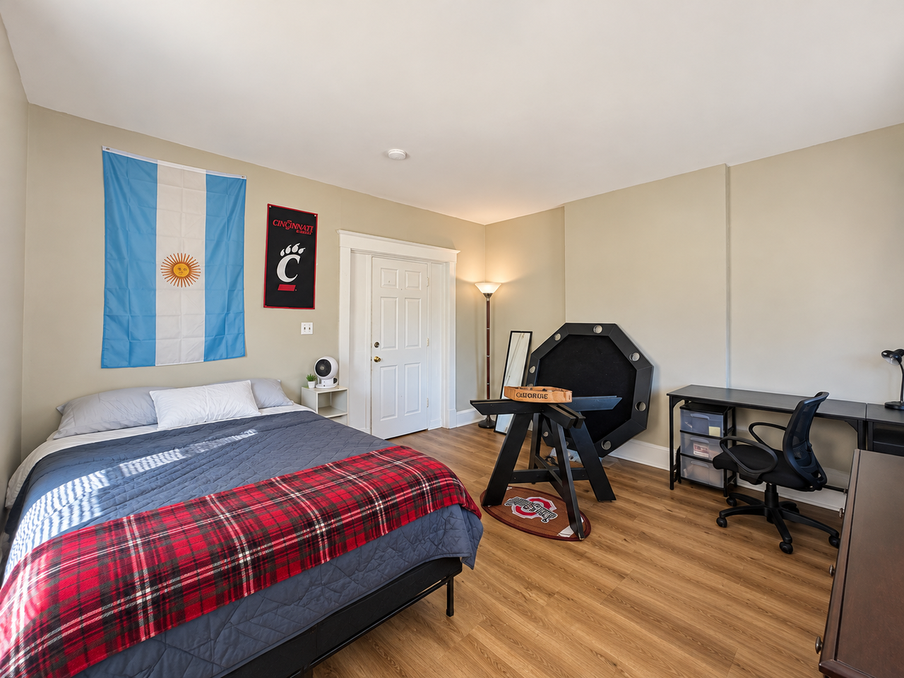 208 Bosley St - Photo 5 of 27