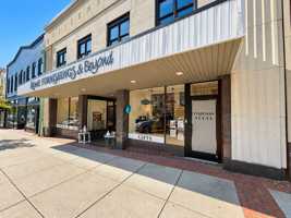 featured image of 425 Broad St