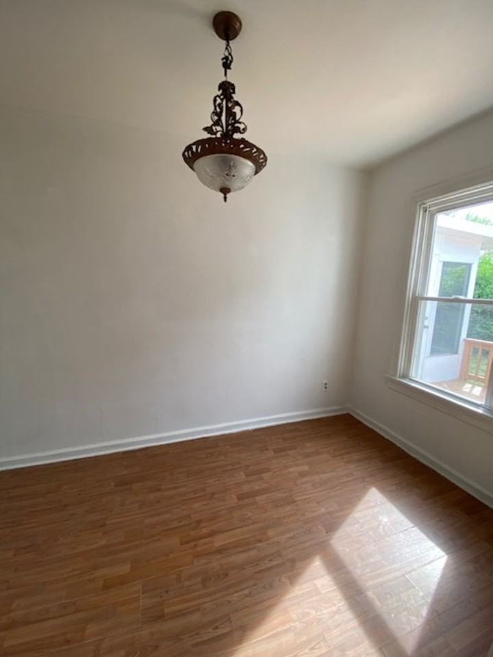 2108 Main St - Photo 6 of 29