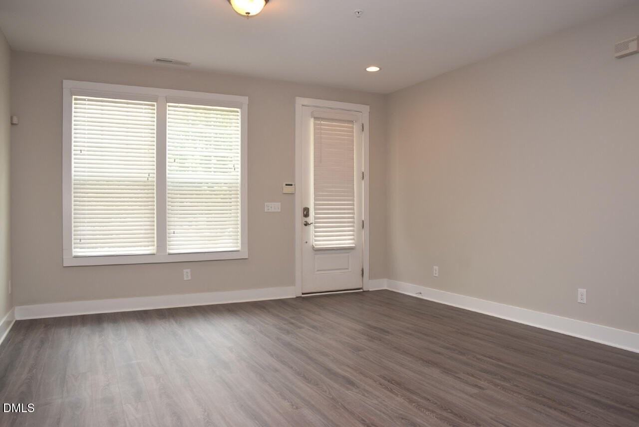 2791 Stone Rock Dr #111 - Photo 5 of 43