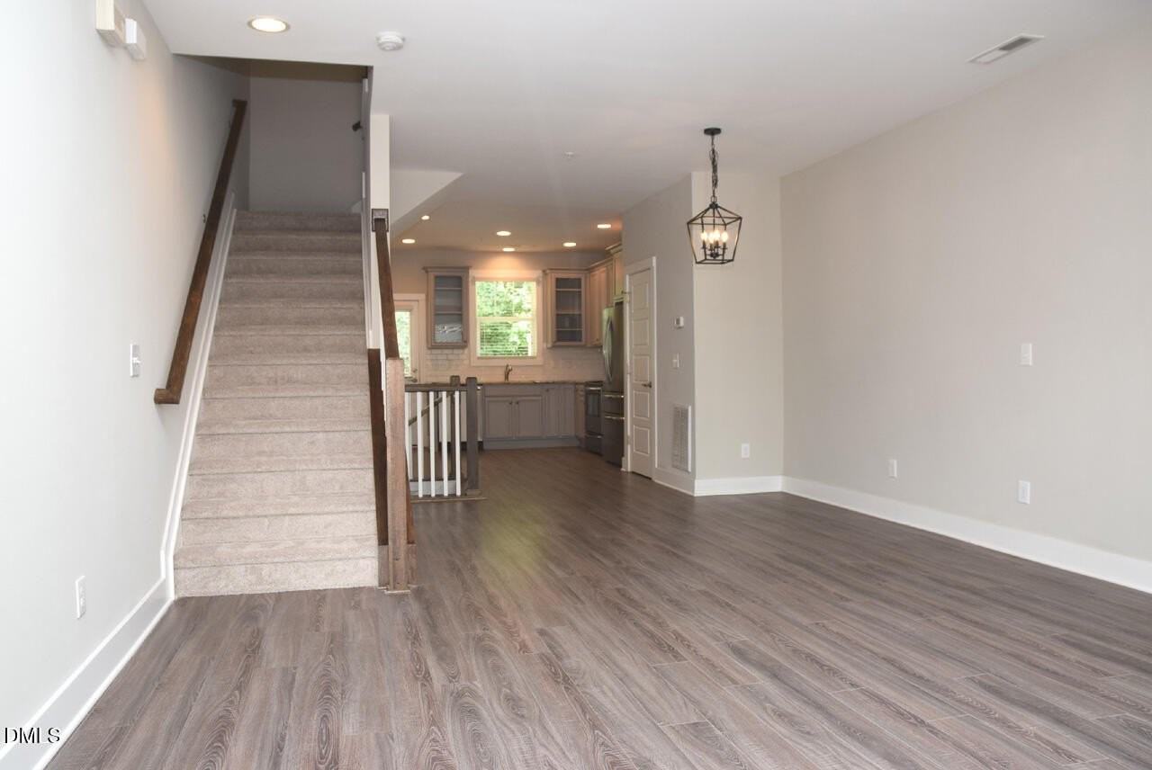 2791 Stone Rock Dr #111 - Photo 6 of 43