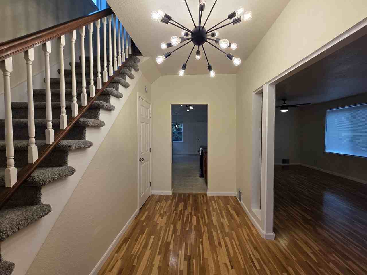 5413 S J St - Photo 5 of 23