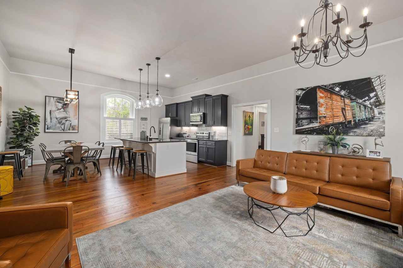 813 Brewer Ave #B - Photo 6 of 24