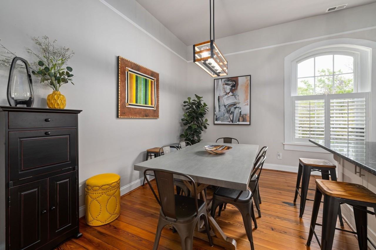813 Brewer Ave #B - Photo 7 of 24