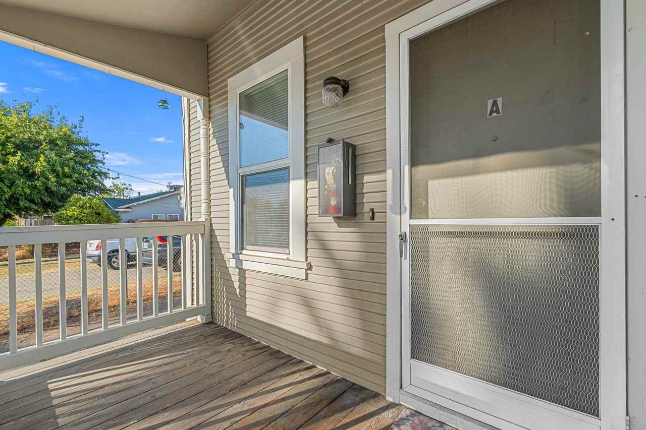 130 Grape St - Photo 2 of 12