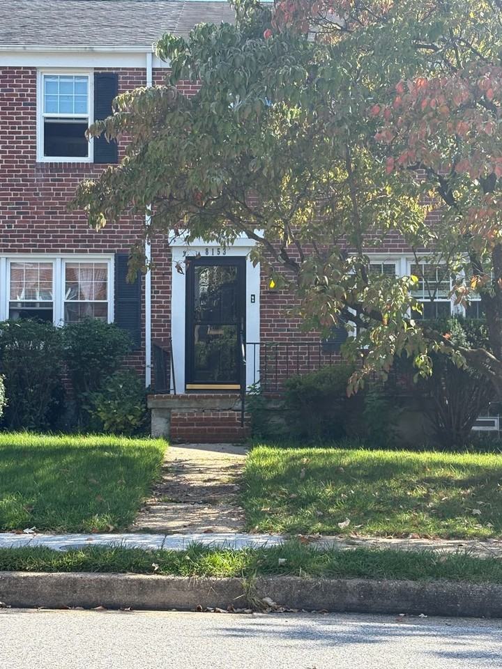 8153 Glen Gary Rd - Photo 2 of 39
