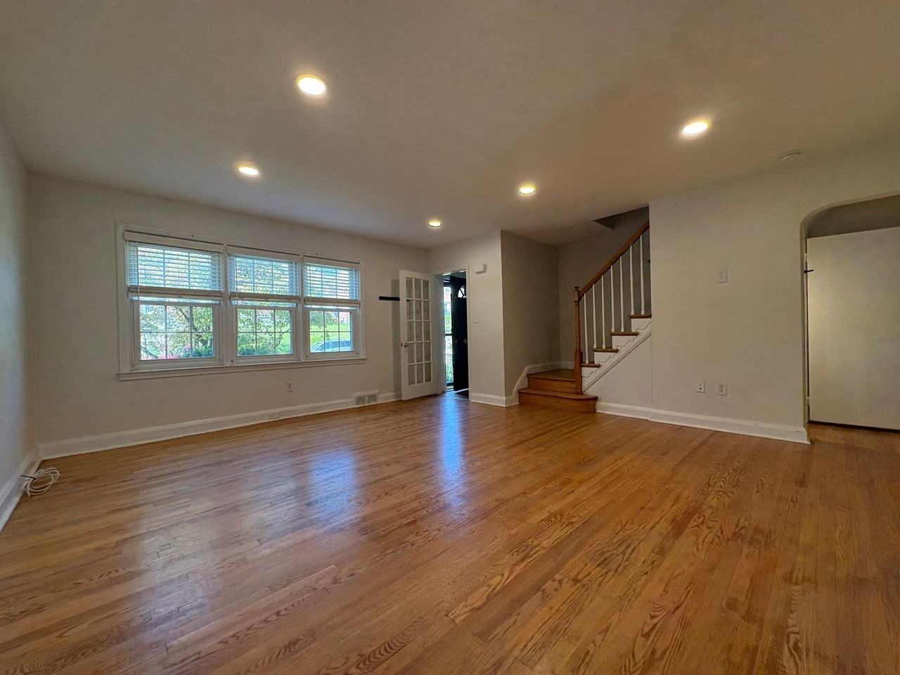 8153 Glen Gary Rd - Photo 3 of 39