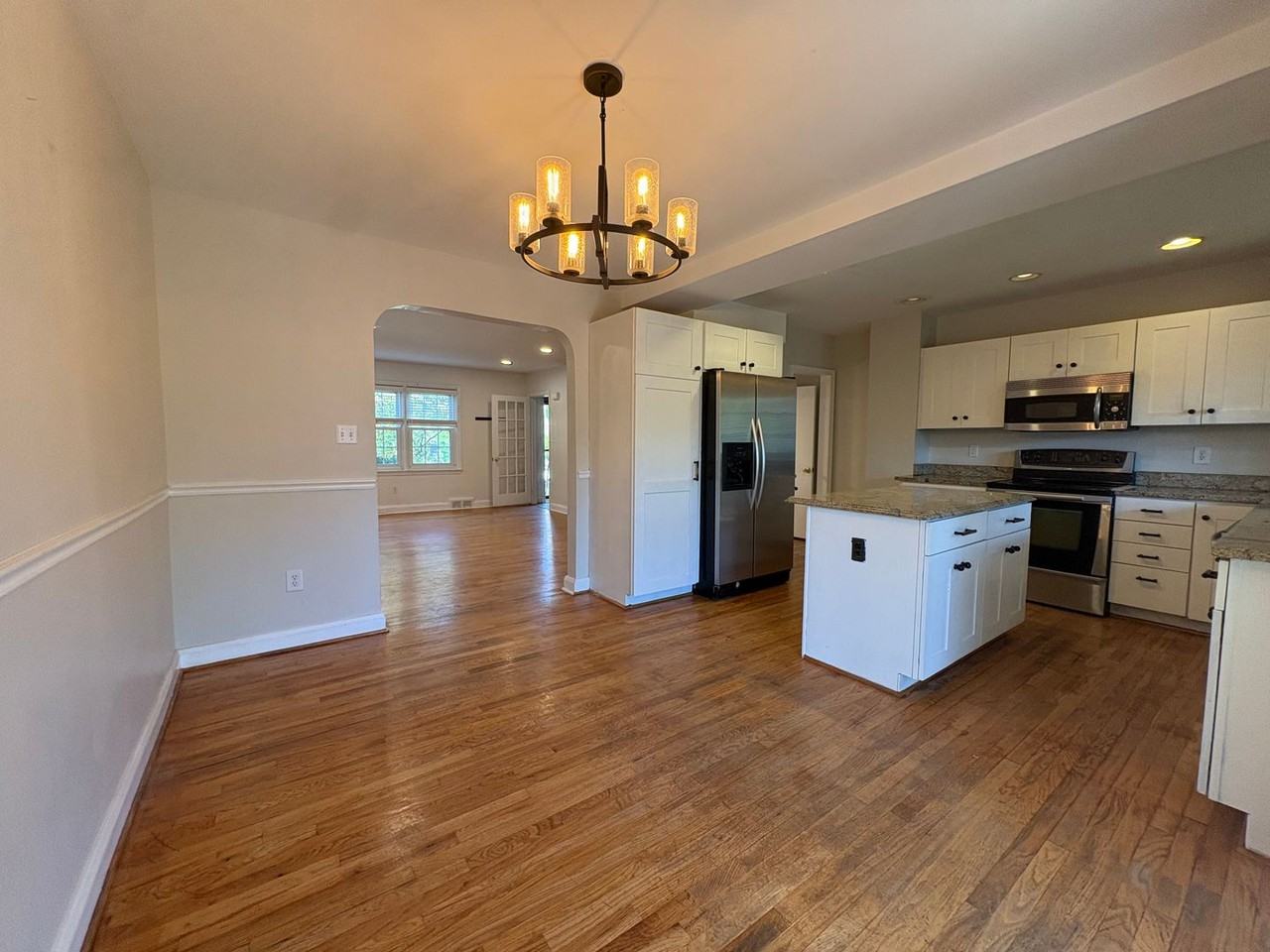 8153 Glen Gary Rd - Photo 6 of 39
