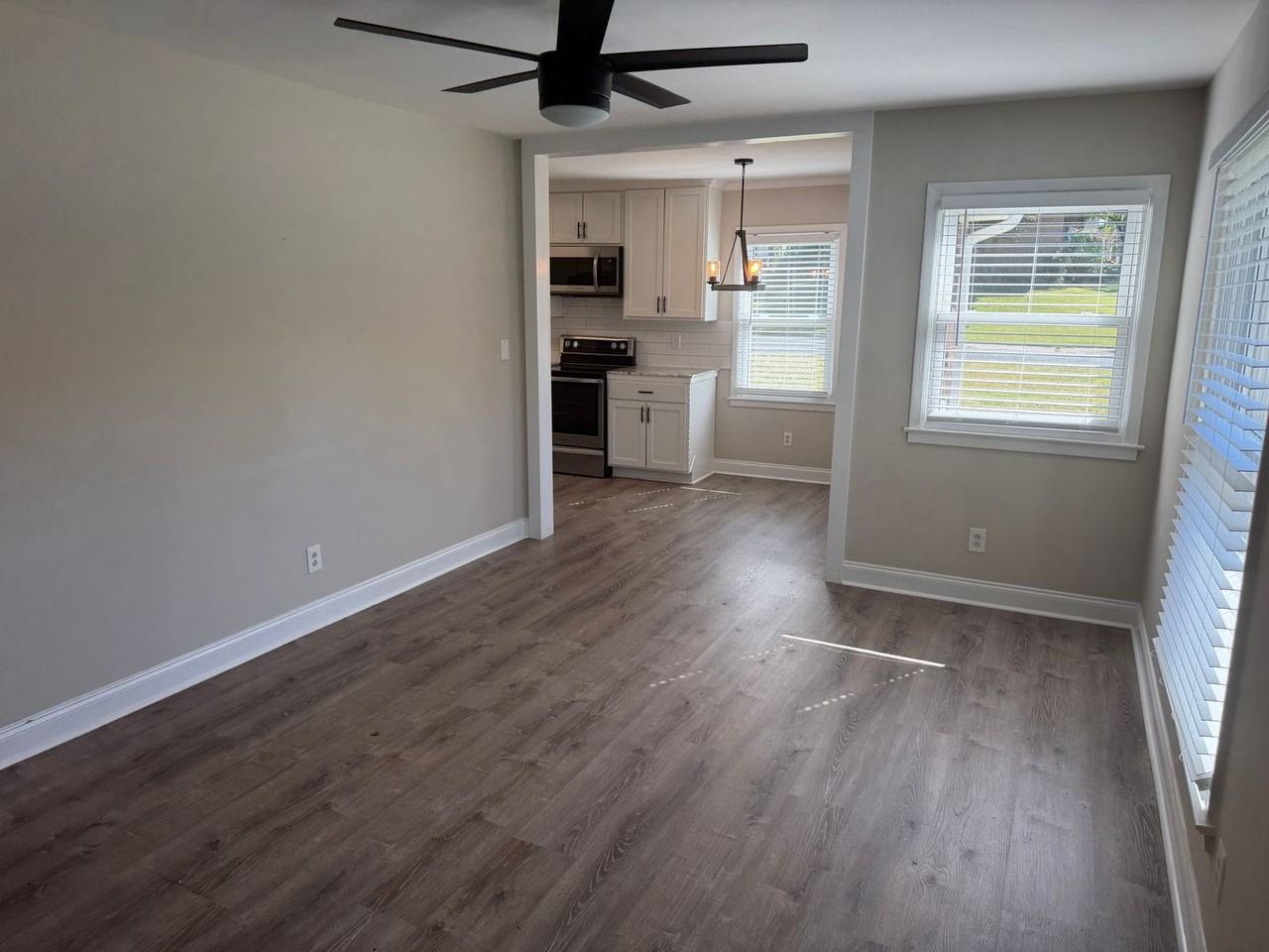 3123 Edsel Pl - Photo 2 of 11