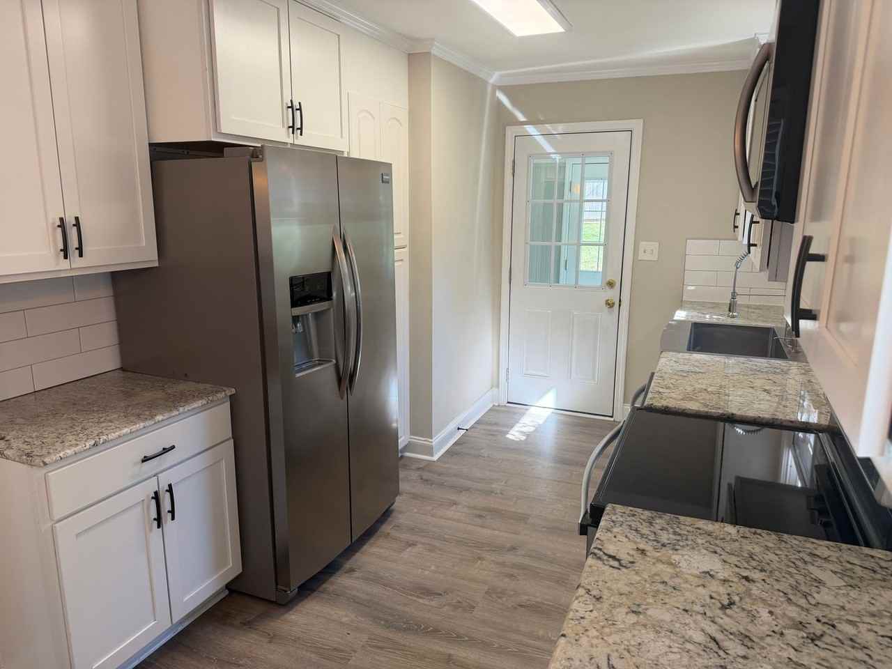 3123 Edsel Pl - Photo 5 of 11