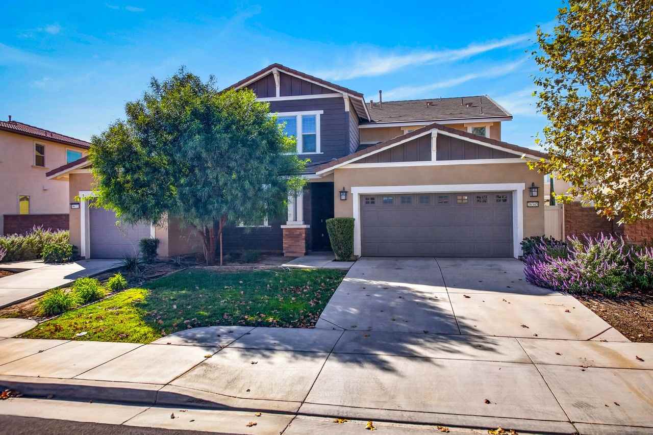 26345 Valencia Way - Photo 2 of 31