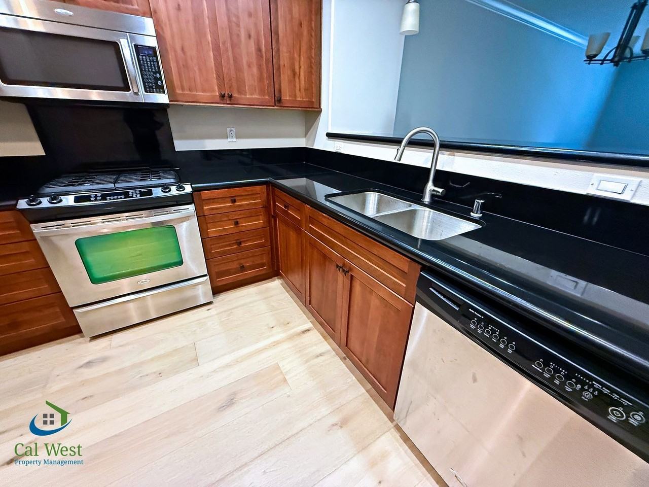 2881 Meridian Ave - Photo 7 of 50