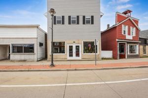 featured image of 1539 1/2 Main St