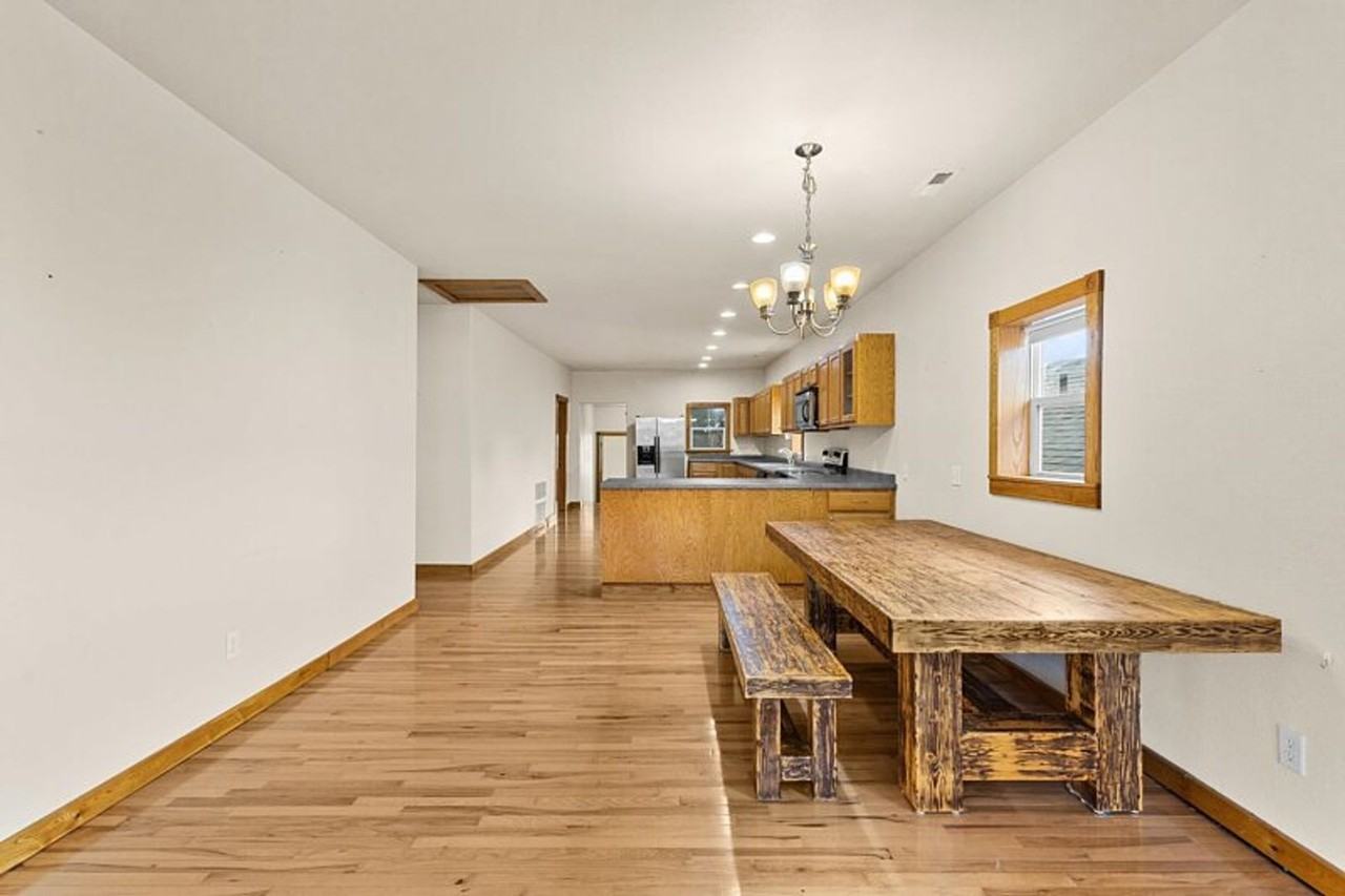 1539 1/2 Main St - Photo 6 of 23