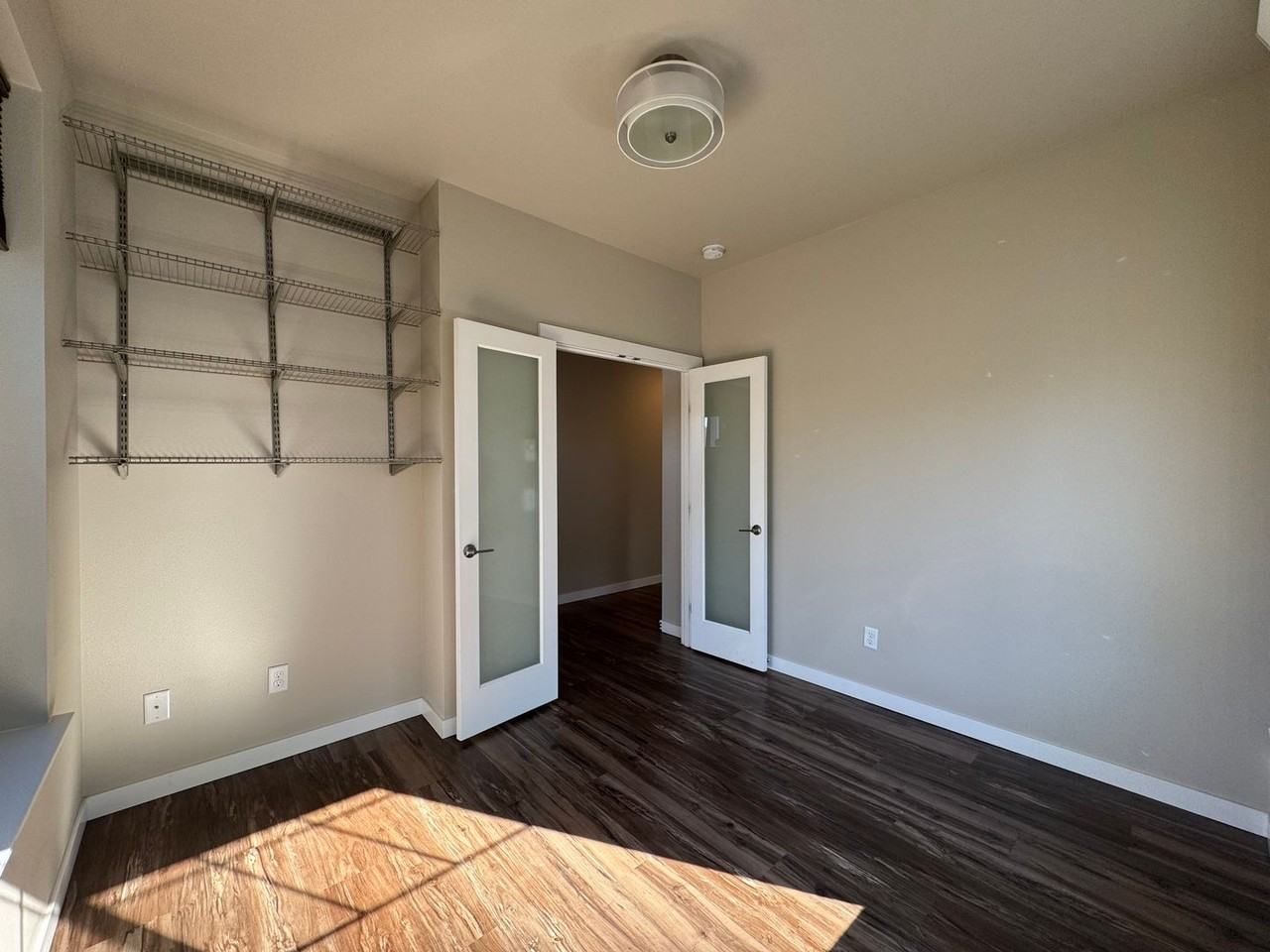 9000 Bay Cir - Photo 5 of 50