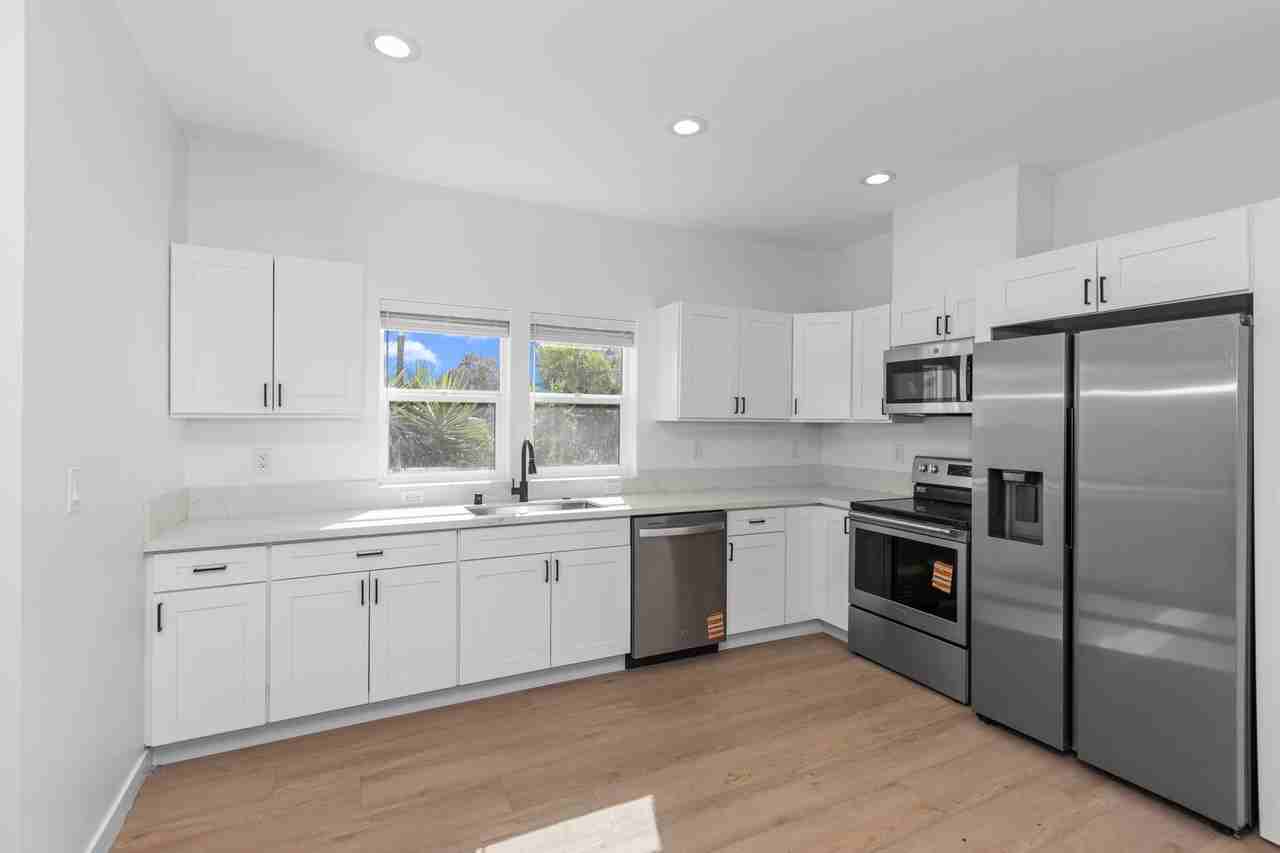 6411 Richard St - Photo 7 of 22