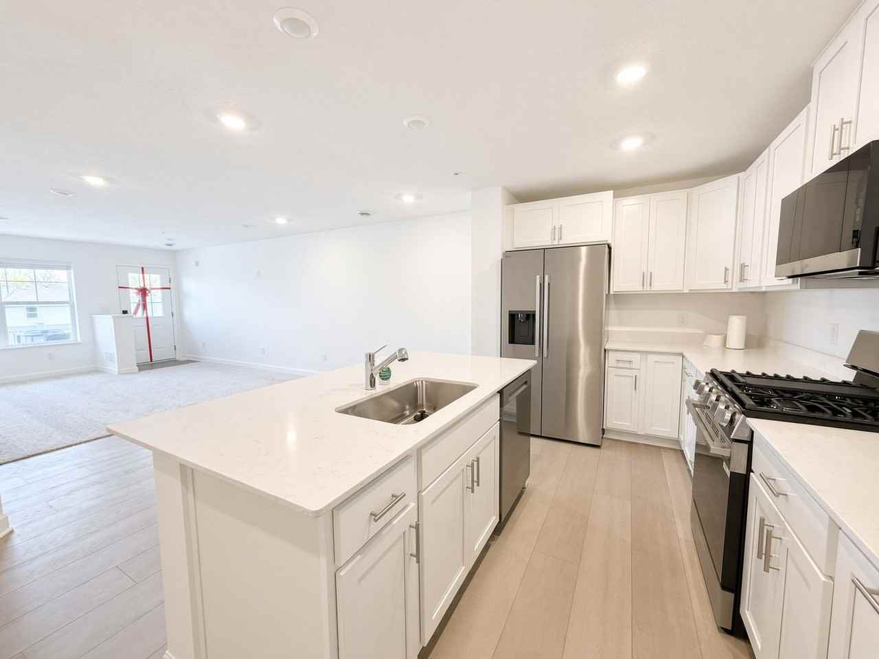 5347 Long Pointe Pass - Photo 4 of 29