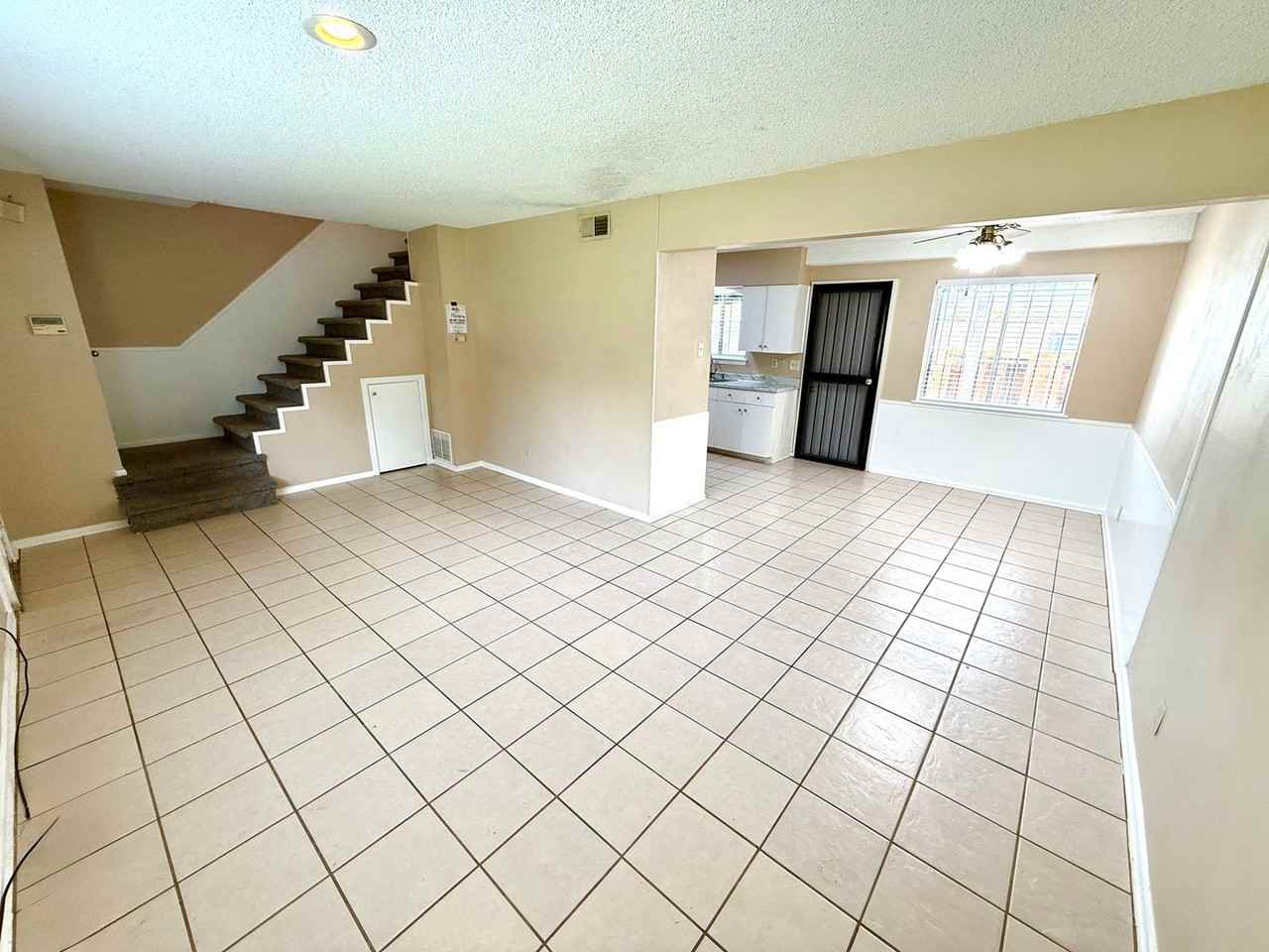 113 E Silver Sands Dr - Photo 4 of 24