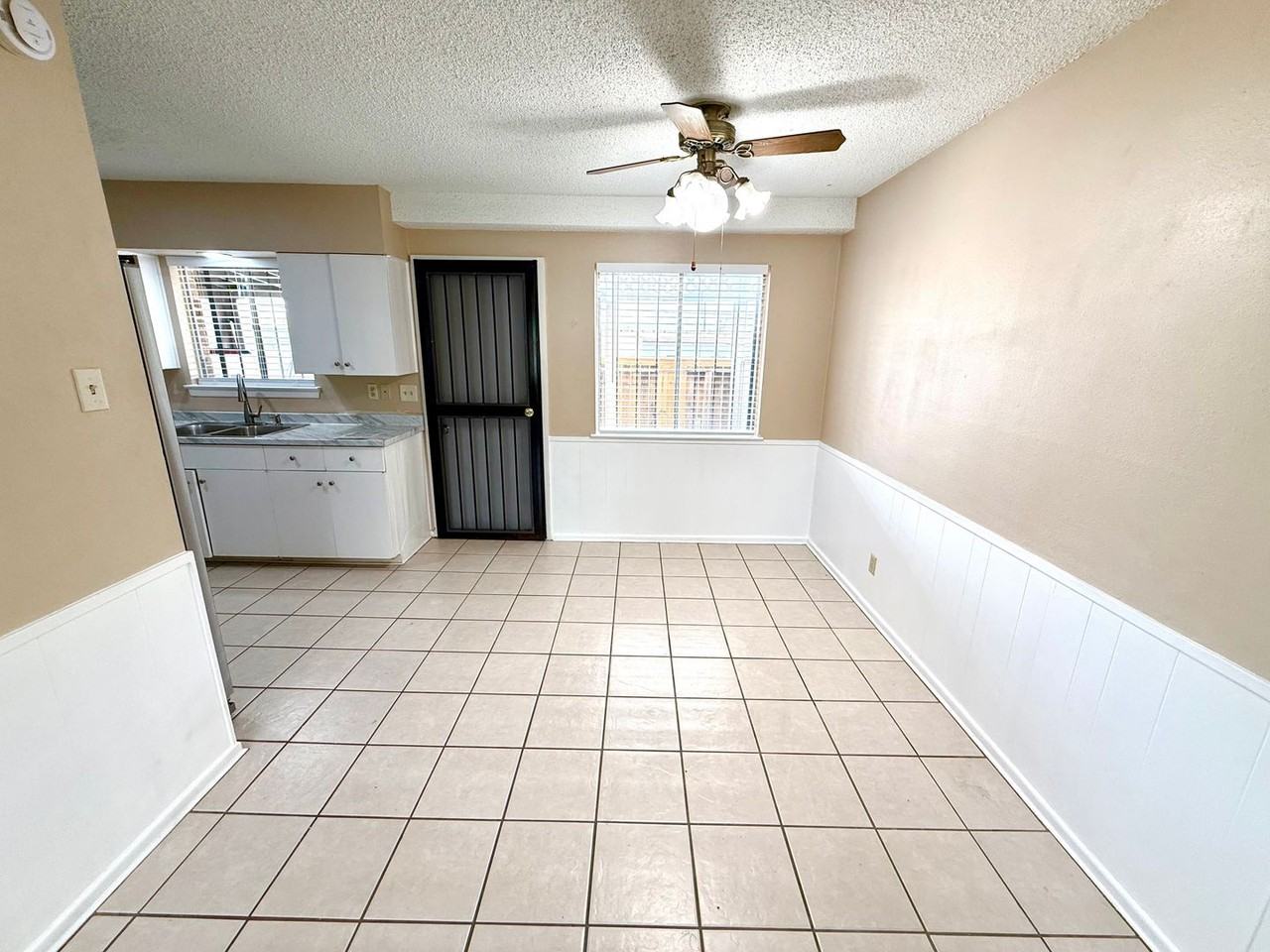 113 E Silver Sands Dr - Photo 6 of 24