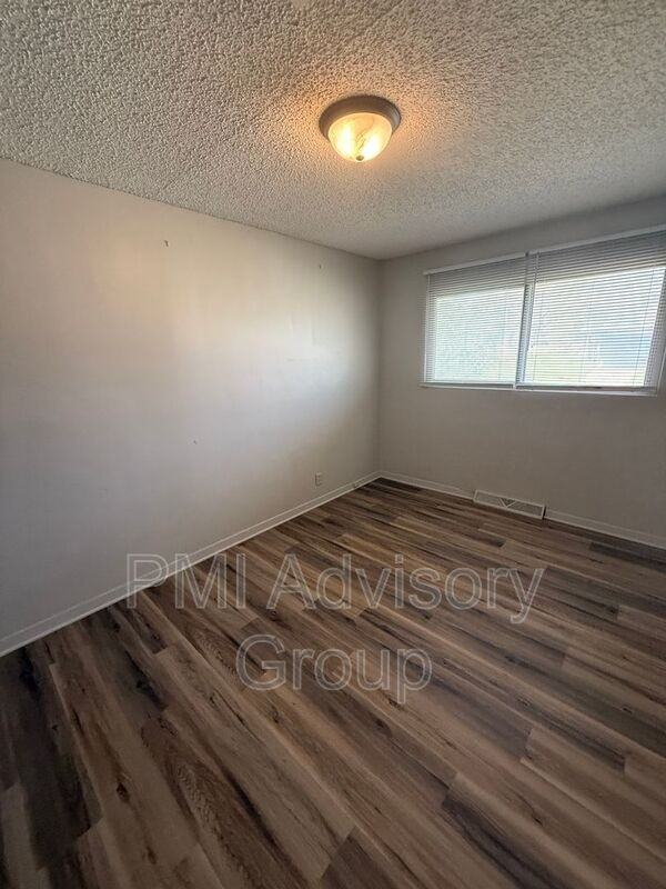 7114 Sw Woodcroft Way - Photo 3 of 6