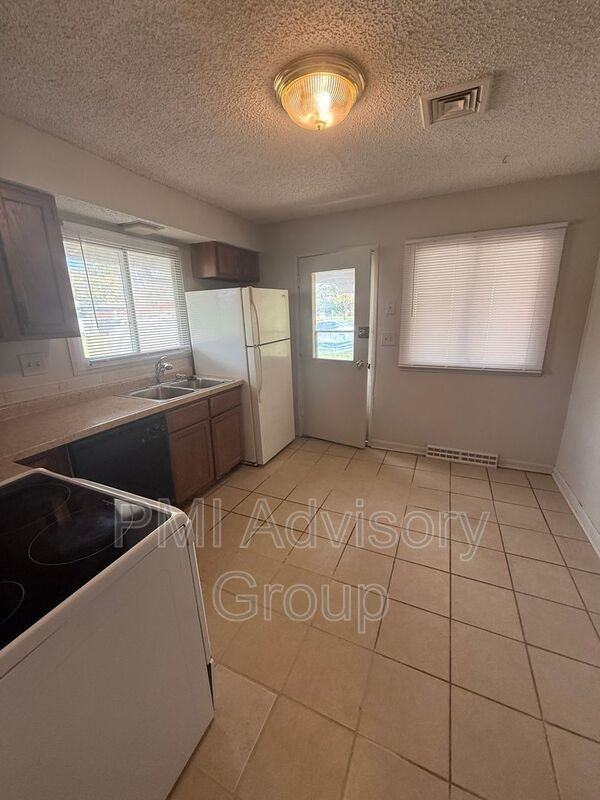 7114 Sw Woodcroft Way - Photo 6 of 6