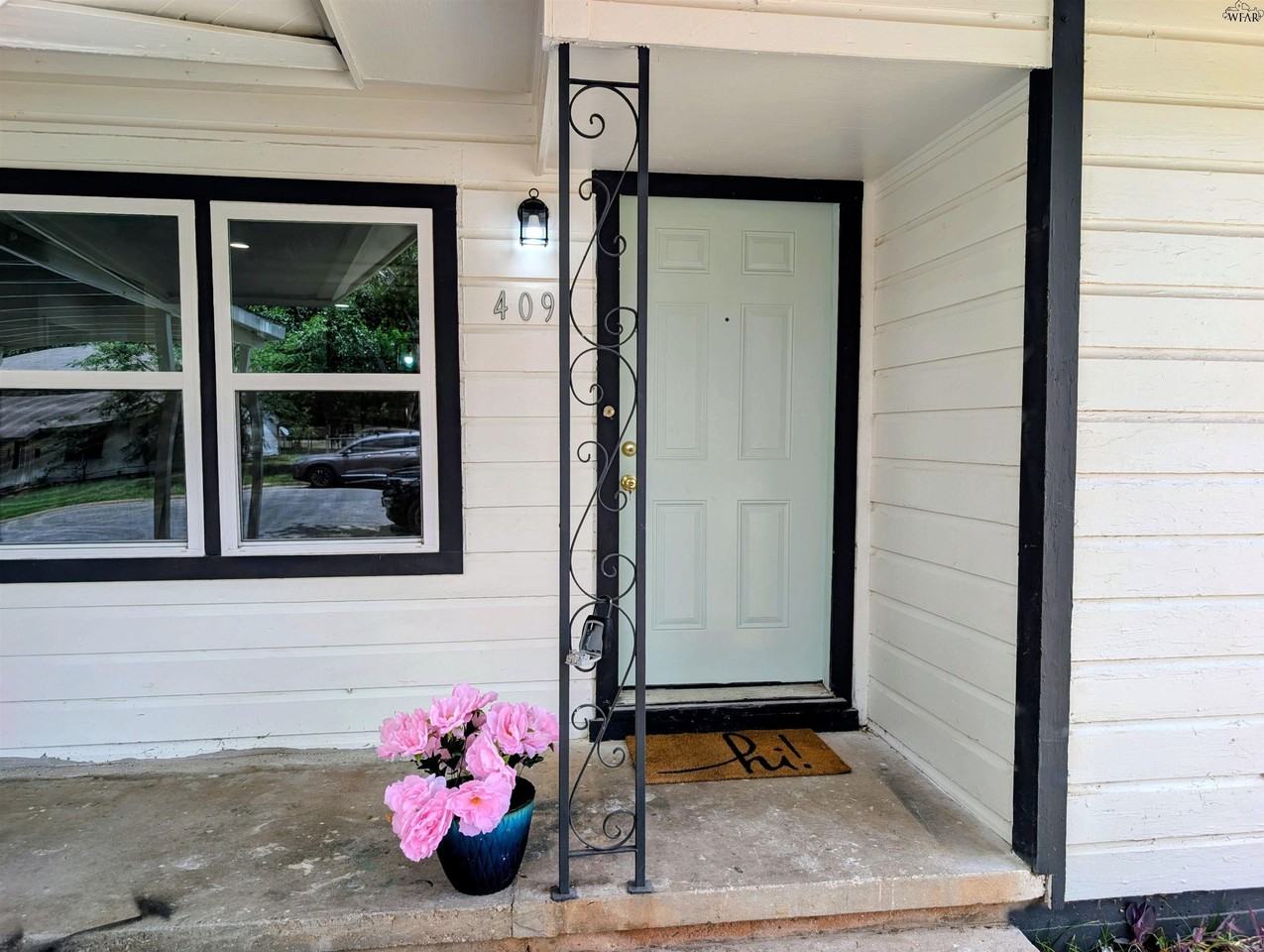 409 Peach St - Photo 3 of 36